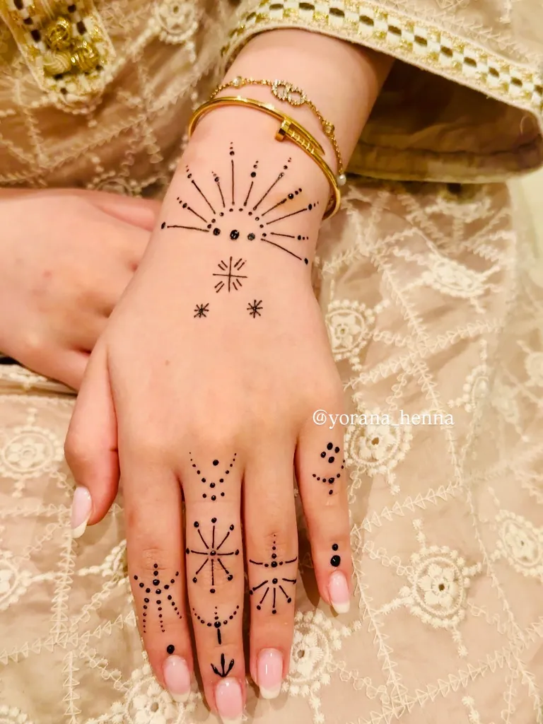Henna3.webp