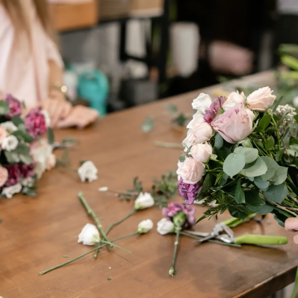 _Create Your Own Flower Bouquet Inspired by Saudi Traditions!Craft your own unique bouquet using (1).webp