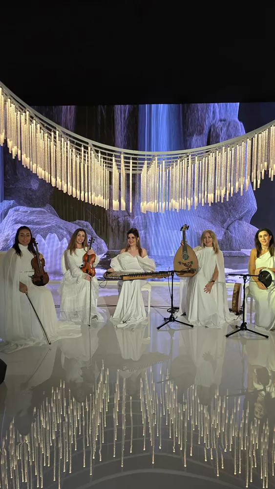 Female Oriental Band