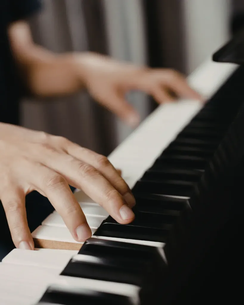 ACADEMY_MUSIC_PIANO