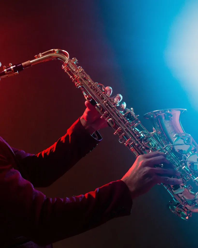 ACADEMY_MUSIC_SAXOPHONE